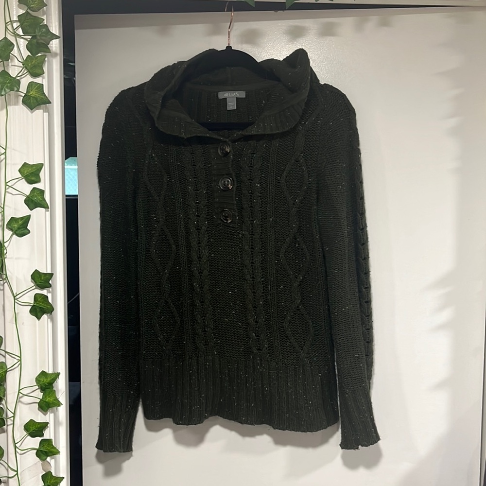 hooded sweater